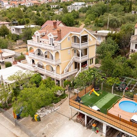 Apartments Milic - One Bedroom Apartment With Sea View And Terrace Gornji Karin Extérieur photo