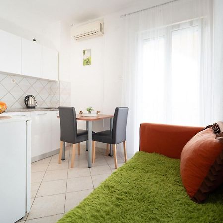 Apartments Milic - One Bedroom Apartment With Sea View And Terrace Gornji Karin Extérieur photo