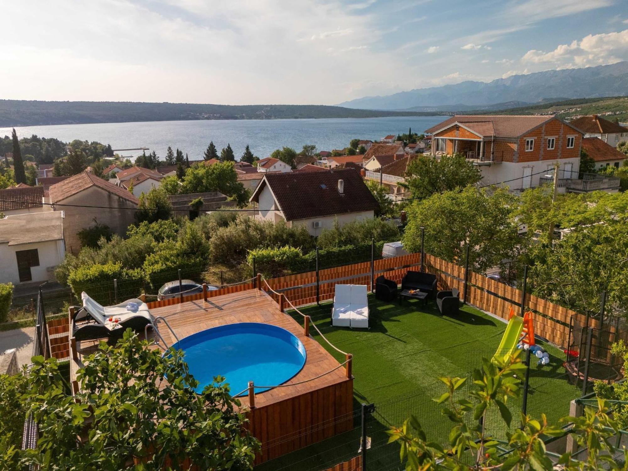 Apartments Milic - One Bedroom Apartment With Sea View And Terrace Gornji Karin Extérieur photo